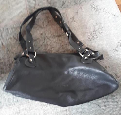 Echt leren tas met veel ruimte binnenin., Sieraden, Tassen en Uiterlijk, Tassen | Damestassen, Zo goed als nieuw, Zwart, Ophalen of Verzenden