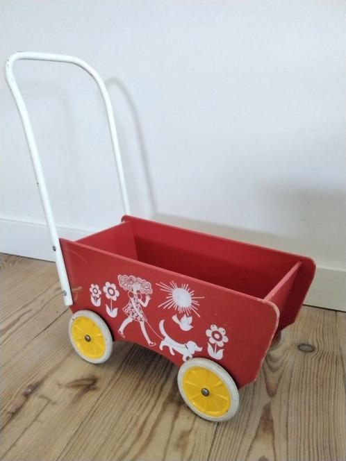 Vintage Zweeds houten poppenwagen duw karretje, Kinderen en Baby's, Speelgoed | Houten speelgoed, Gebruikt, Duw- of Trekspeelgoed