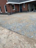 Grond en Straatwerk drachten.