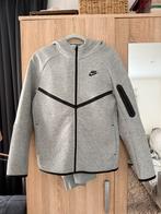 Nieuwe Nike tech trainings pak, Ophalen of Verzenden, Zo goed als nieuw, Maat 56/58 (XL), Grijs