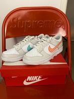 Nike Dunk Low Tropical Twist (GS) 40, Nieuw, Nike, Ophalen of Verzenden, Wit