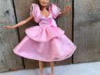 Barbie feest jurk birthday lichtroze, Kinderen en Baby's, Speelgoed | Poppen, Ophalen of Verzenden, Zo goed als nieuw, Barbie