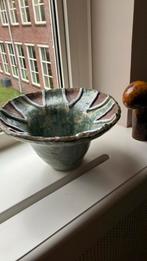 Groene aardewerk vaas/pot/. Gedeeltelijk geglazuurd., Antiek en Kunst, Antiek | Keramiek en Aardewerk, Ophalen of Verzenden