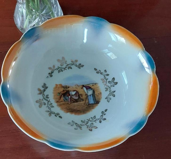 Antieke Schaal - Arenleesters - 23 cm doorsnede, Antiek en Kunst, Antiek | Schalen, Ophalen of Verzenden