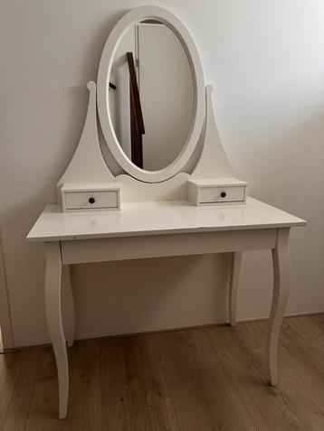 Ikea Hemnes kaptafel / toilettafel met spiegel beschikbaar voor biedingen