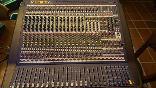 MIDAS Venice F24 Mengtafel en meer, Muziek en Instrumenten, Mengpanelen, Gebruikt, 20 kanalen of meer, Ophalen
