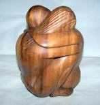 Prachtig handgesneden houten beeld "Troost". Nieuwstaat., Antiek en Kunst, Ophalen of Verzenden