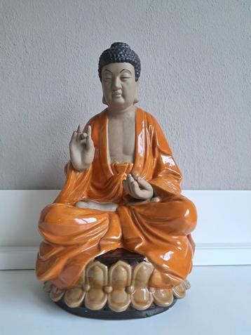 Buddha budha boeddha boedha beeld. beschikbaar voor biedingen
