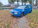 Vw golf 4 1.6 Automaat bj 1999 175.n.ap nissan micra  Automa, Auto's, Daihatsu, 820 kg, 3 cilinders, 23 €/maand, 16 km/l