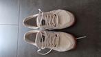 Witte asics maar paar keer gedragen, Ophalen of Verzenden, Zo goed als nieuw, Schoenen