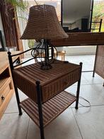 Nachtkastje , kaptafel met spiegel en lamp, Huis en Inrichting, Slaapkamer | Nachtkastjes, Ophalen, Zo goed als nieuw, Overige materialen