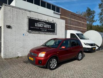 Ford Fusion 1.6 2007 Rood - Airco - Elektrische spiegels - beschikbaar voor biedingen