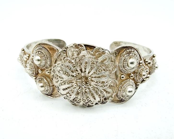 Zilveren vintage bangle armband, filigrein meesterwerk, Sieraden, Tassen en Uiterlijk, Armbanden, Gebruikt, Zilver, Zilver, Verzenden