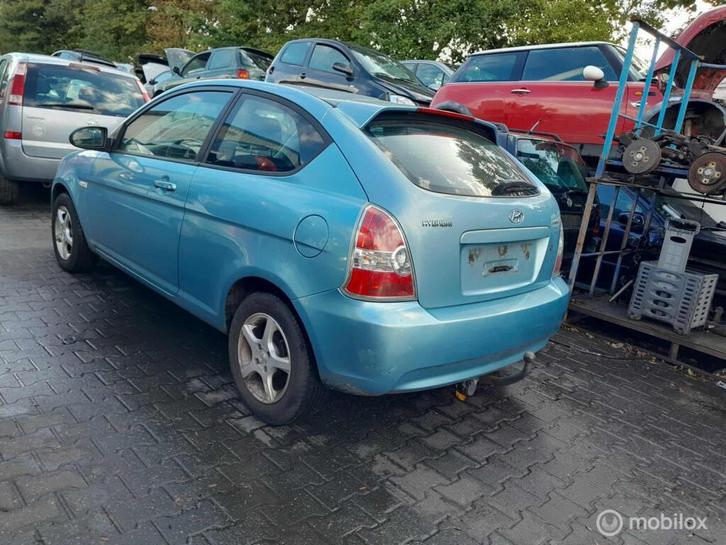 Hyundai Accent 1.4i ONDERDELEN, Auto-onderdelen, Carrosserie en Plaatwerk, Hyundai, Gebruikt