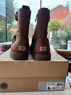 Nieuw Uggs maat 35 eu. 5 usa. 4 uk bruin leer, UGG, Jongen of Meisje, Nieuw, Ophalen of Verzenden