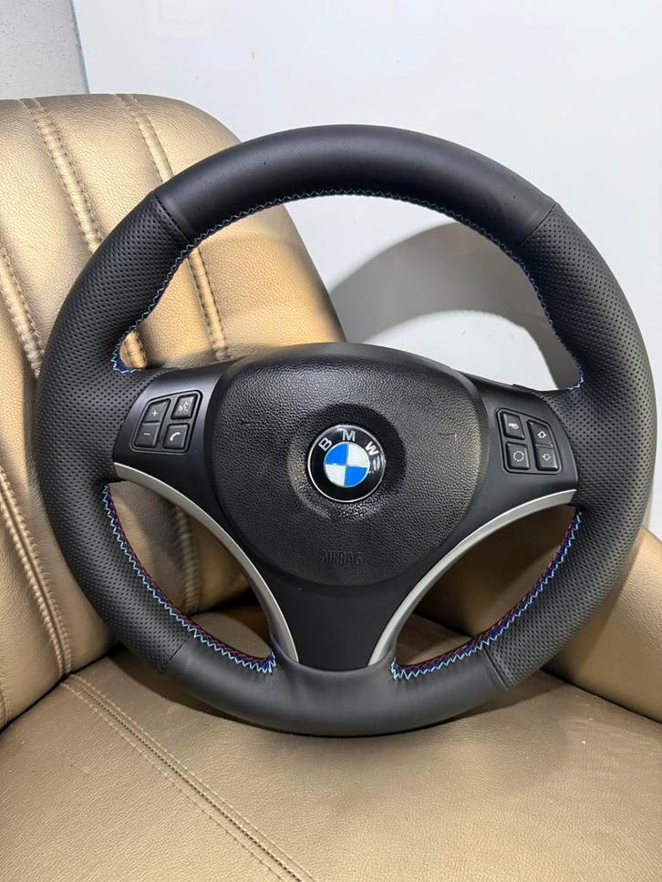 Bmw E81 E82 E87 E88 E90 E91 E92 E93 leder stuur, Auto-onderdelen, Besturing, BMW, Gereviseerd, Ophalen of Verzenden