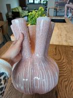 Roze handgemaakte vaas van Daan Kromhout, Huis en Inrichting, Ophalen, Overige kleuren, Aardewerk of Porselein, Zo goed als nieuw