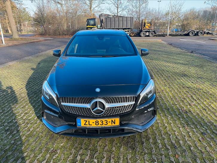 Mercedes-Benz A-Klasse A180d 1.5 80KW Blue Eff. 2017 Zwart, Auto's, Mercedes-Benz, Particulier, A-Klasse, Diesel, E, Hatchback