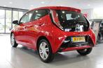 Toyota AYGO  Aygo 1.0 x-play touch/AUTOMAAT/CAMERA/AIRCO, Auto's, Toyota, Automaat, Stof, Gebruikt, Zwart