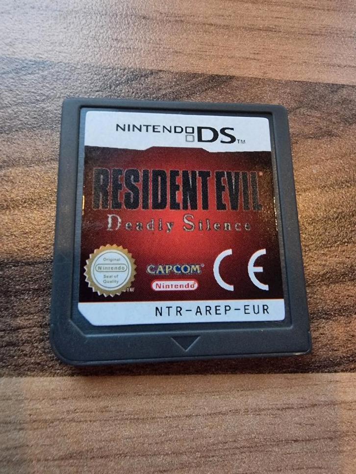 Resident evil Deadly silence, Spelcomputers en Games, Games | Nintendo DS, Zo goed als nieuw, Avontuur en Actie, 1 speler, Vanaf 18 jaar