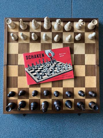 Houten spellen, o.a. luxe schaakbord beschikbaar voor biedingen