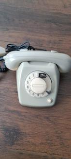 Vintage Grijze Telefoon met Draaischijf PTT -T65, Telecommunicatie, Ophalen of Verzenden, Gebruikt, Met draaischijf