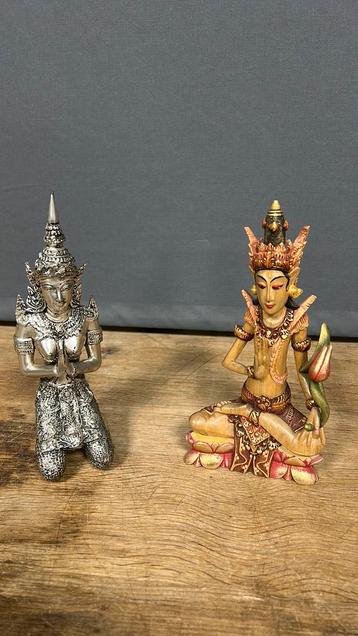 Thaise Boeddha beelden. Hout en metaal. 23 cm hoog. beschikbaar voor biedingen