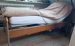 Senioren bed met electrisch verstelbare bodem., Huis en Inrichting, Slaapkamer | Bedden, Ophalen, 90 cm, Eenpersoons, Bruin