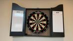 Winmau blade 6 dartbort met koto kings kast, Sport en Fitness, Darts, Ophalen of Verzenden, Zo goed als nieuw, Dartbord