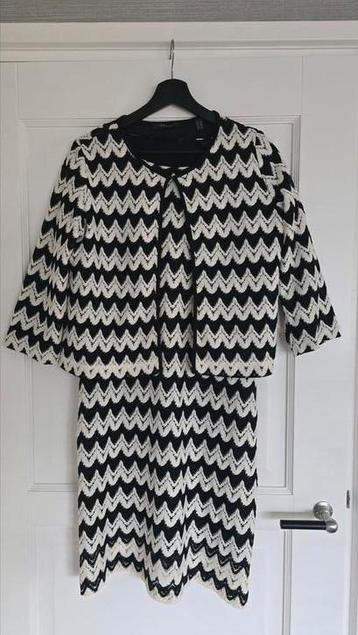 ESPRIT JURK MET JASJE beschikbaar voor biedingen