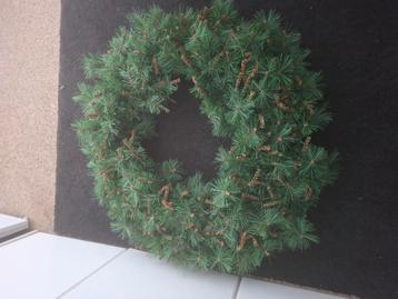 Kerstkrans 90 cm doorsnee beschikbaar voor biedingen