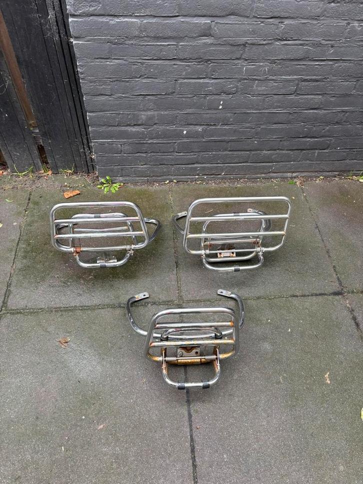 Vespa Originele Achterdrager/Rek LX S LXV ET, Motoren, Tuning en Styling, Ophalen of Verzenden