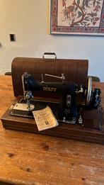 Vintage Pfaff naaimachine klasse 30 31 met houten koffer, Antiek en Kunst, Antiek | Naaimachines, Ophalen