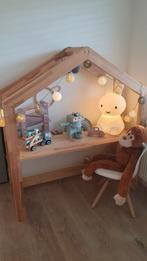 Stevig houten speelhuisje bureau voor kids, Ophalen, Zo goed als nieuw, Tafel(s)