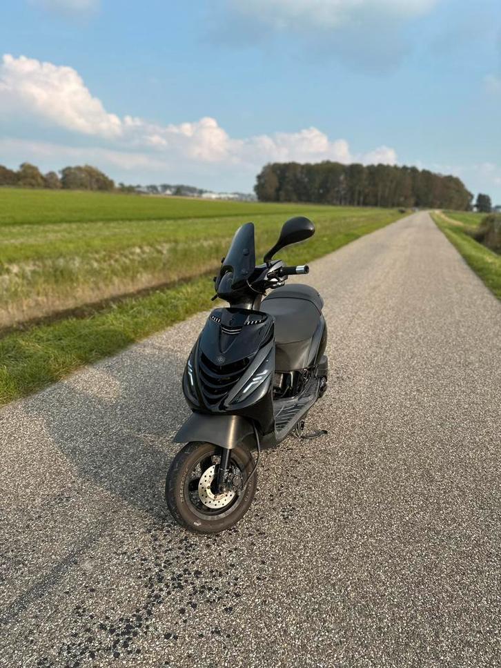 Piaggio Zip 80cc!, Fietsen en Brommers, Scooters | Piaggio, Gebruikt, Zip, Maximaal 25 km/u, Benzine, Ophalen