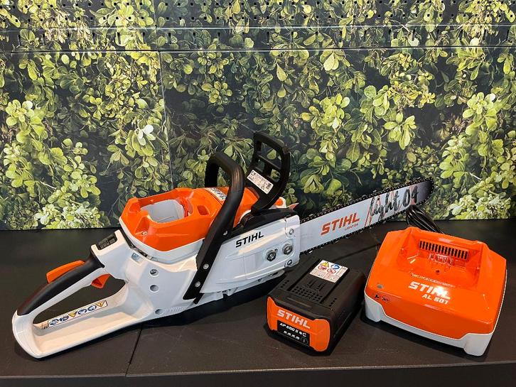 Stihl MSA 300 accu kettingzaag set AP 500S en AL 501 DEMO, Tuin en Terras, Hand-tuingereedschap, Zo goed als nieuw, Overige soorten