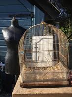 Brocante grote Franse metalen vogelkooi - Mentha Brocante, Dieren en Toebehoren, Vogels | Hokken en Kooien, Ophalen, Gebruikt