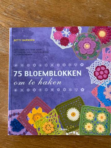 75 bloemblokken om te haken beschikbaar voor biedingen