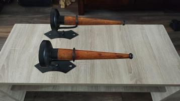 Wandkandelaar 2 stuks (Middeleeuws) beschikbaar voor biedingen