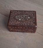 Houten bewerkte bewaarkistje, Ophalen of Verzenden, Minder dan 50 cm, Minder dan 50 cm