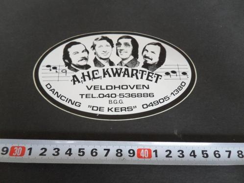 sticker Veldhoven A,H,C, KWARTET  Dancing DE KERS Wit, Verzamelen, Stickers, Zo goed als nieuw, Bedrijf of Vereniging, Ophalen