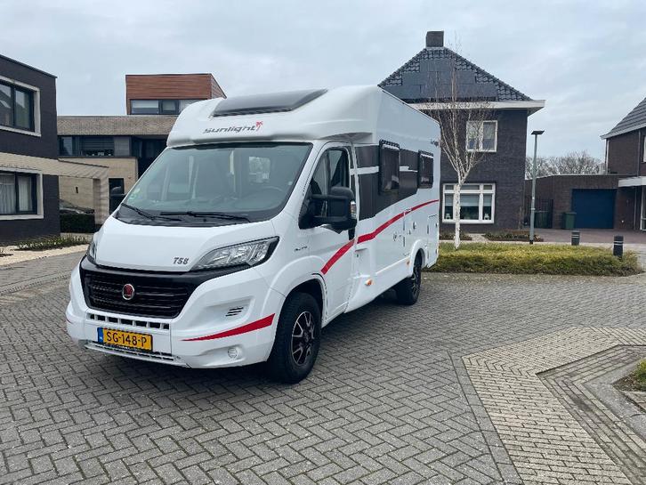 Capron Sunlight T58 | AUTOMAAT | Compact & Compleet | Euro 6, Caravans en Kamperen, Campers, Particulier, tot en met 2, Half-integraal