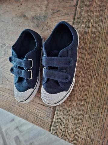 Gymschoenen  beschikbaar voor biedingen