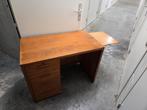 Houten Bureau met 4 lades en uitschuifbaar plankje, Huis en Inrichting, Bureaus, Ophalen, Gebruikt