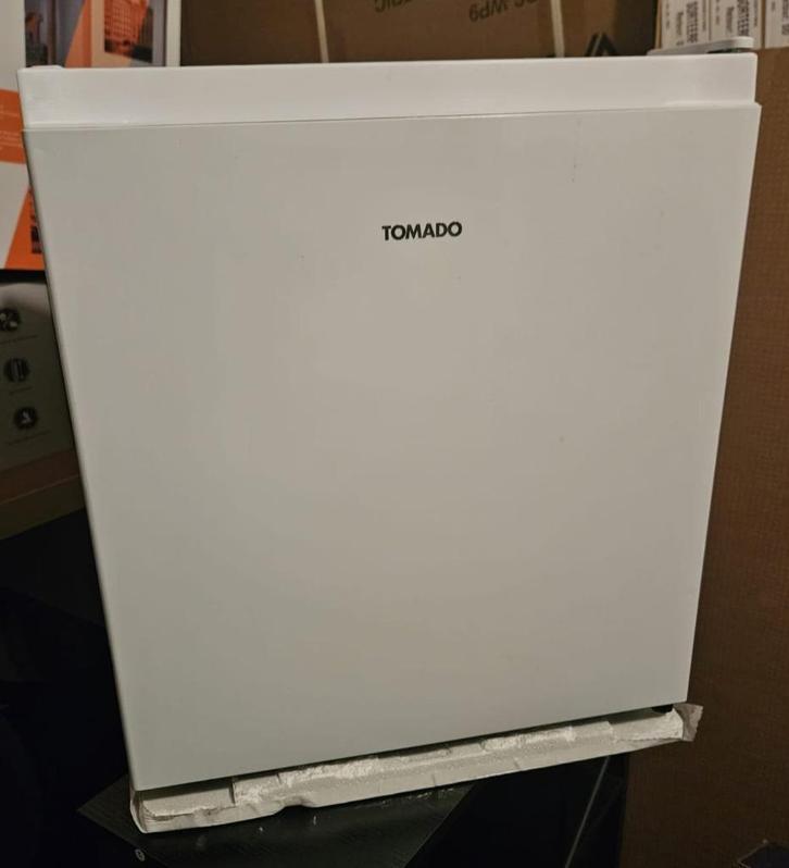Tomado Mini Koelkast - 45 liter inhoud, zo goed als nieuw !!, Witgoed en Apparatuur, Koelkasten en IJskasten, Zo goed als nieuw