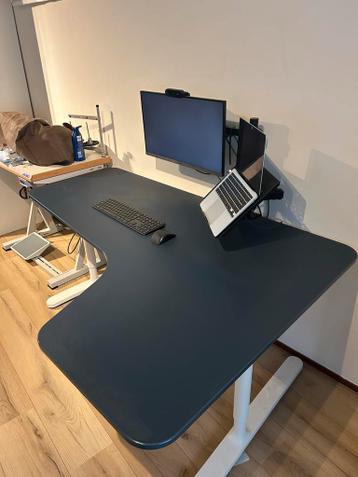 IKEA Bekant Bureau - Blauw/Wit - afbeelding 1