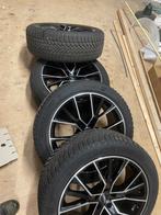 Winterbanden en velgen, Gebruikt, Banden en Velgen, 235 mm, Personenwagen