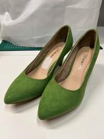 Tamaris Pumps - Groen - Maat 38, Ophalen of Verzenden, Zo goed als nieuw, Groen, Pumps