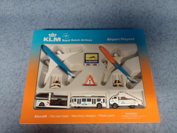 speelvliegtuigjes en luchthaven speelsets (nieuw), Hobby en Vrije tijd, Modelbouw | Vliegtuigen en Helikopters, Nieuw, Groter dan 1:72