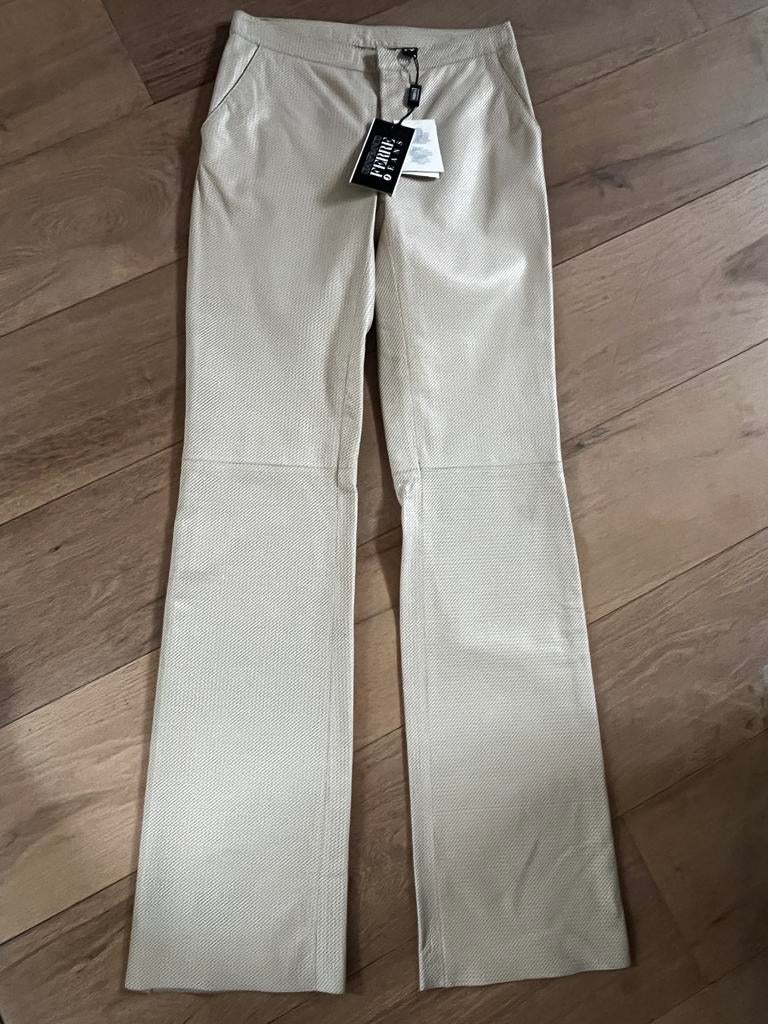 Exclusieve Vintage Gianfranco Ferré leren broek, Kleding | Dames, Beige, Nieuw, Ophalen of Verzenden, Maat 34 (XS) of kleiner